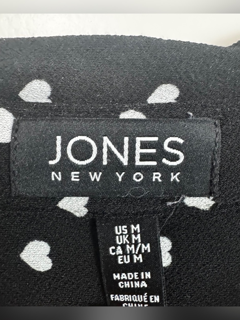 Jones New York Black White Heart Print Roll Tab Sleeve Blouse Size M - Picture 4 of 10